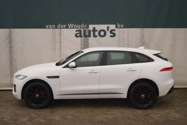Jaguar F-Pace (2017) thumbnail 1