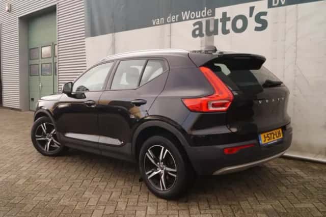 Volvo XC40 (2020) thumbnail 6