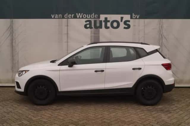 SEAT Arona (2021) thumbnail 1