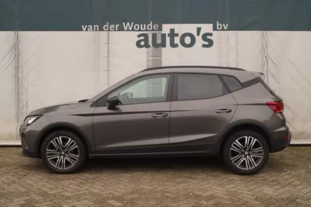 SEAT Arona (2022) thumbnail 1