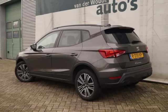 SEAT Arona (2022) thumbnail 6