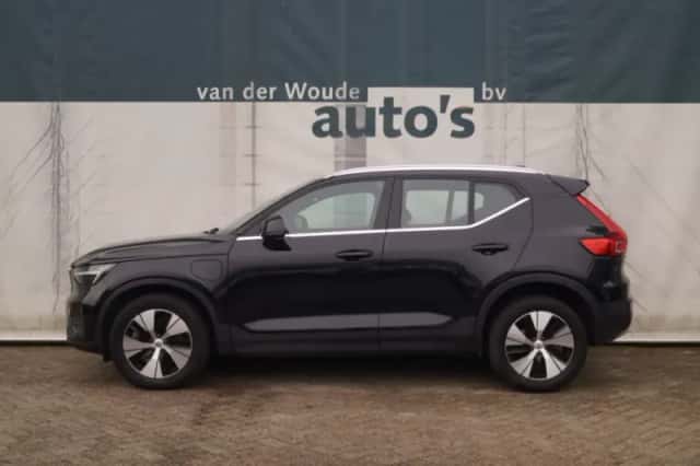 Volvo XC40 (2022) thumbnail 1