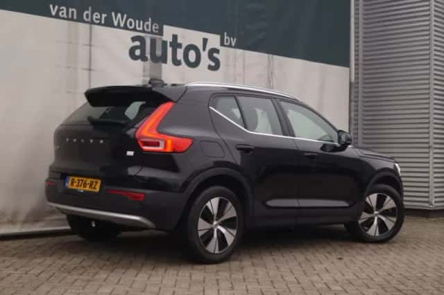 Volvo XC40 (2022) thumbnail 6