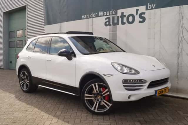 Porsche Cayenne (2014) thumbnail 4