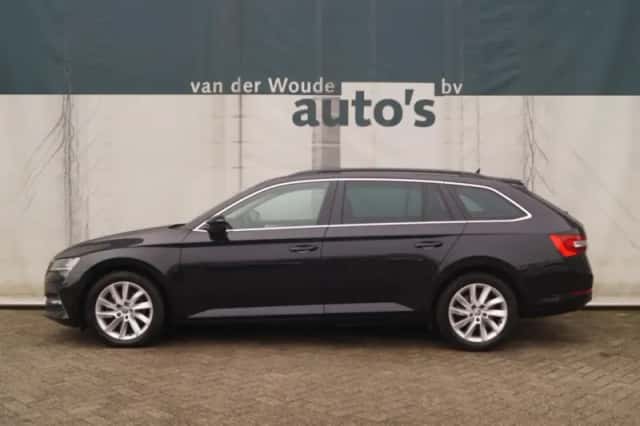 Škoda Superb (2022) thumbnail 1