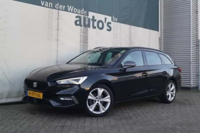 SEAT Leon (2021) thumbnail 3