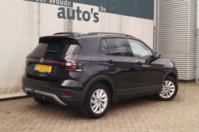 Volkswagen T-Cross (2023) thumbnail 4