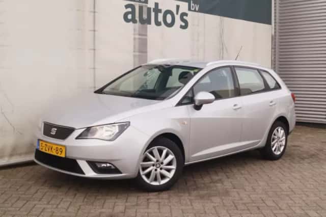 SEAT Ibiza (2015) thumbnail 3