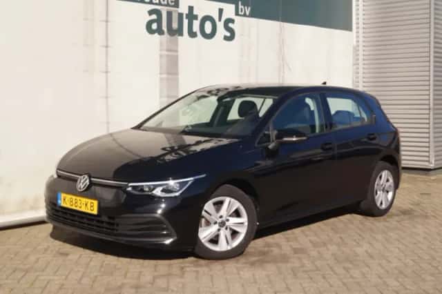 Volkswagen Golf (2021) thumbnail 3