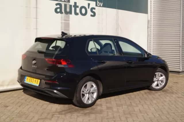 Volkswagen Golf (2021) thumbnail 5