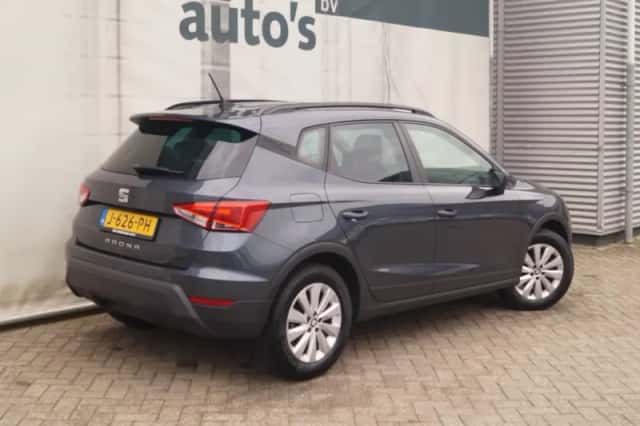SEAT Arona (2020) thumbnail 5