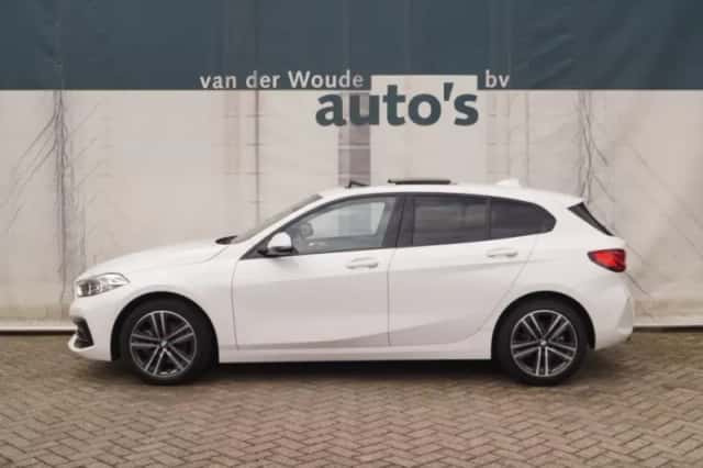 BMW 1-Serie (2022) thumbnail 1