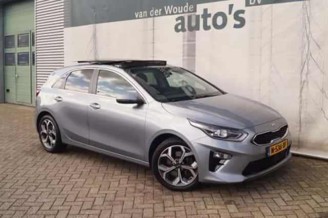 Kia Ceed (2022) thumbnail 4