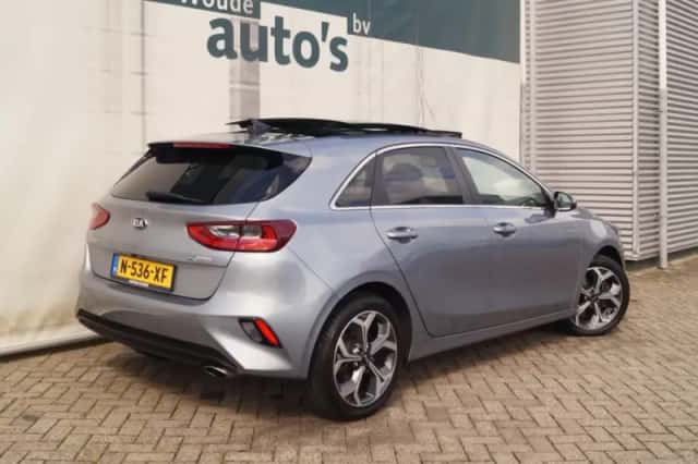 Kia Ceed (2022) thumbnail 5