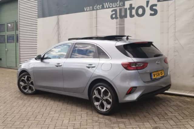 Kia Ceed (2022) thumbnail 6