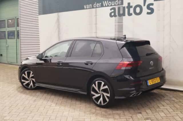 Volkswagen Golf (2021) thumbnail 6