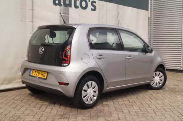Volkswagen Up! (2023) thumbnail 5