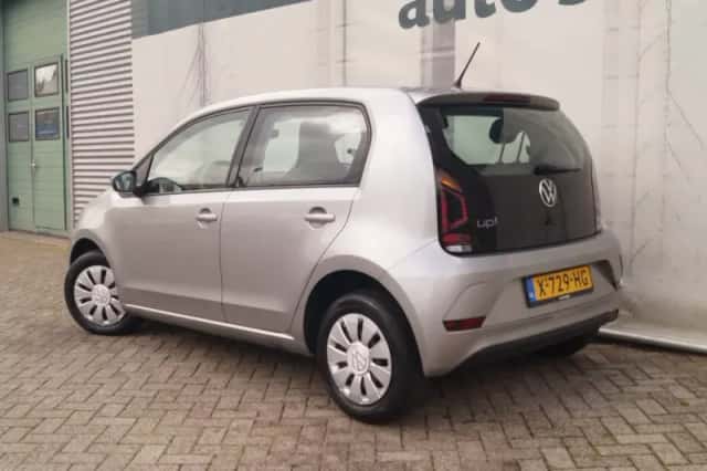 Volkswagen Up! (2023) thumbnail 6