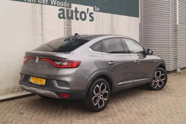 Renault Arkana (2023) thumbnail 6