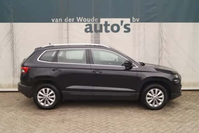 Škoda Karoq (2021) thumbnail 2
