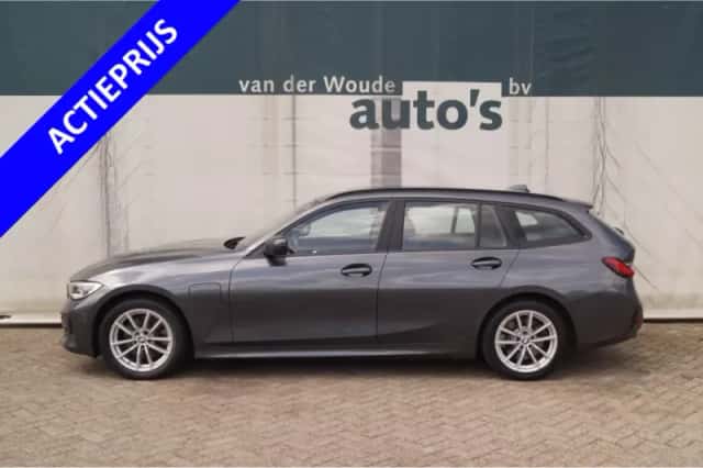 BMW 3-Serie (2021) thumbnail 1