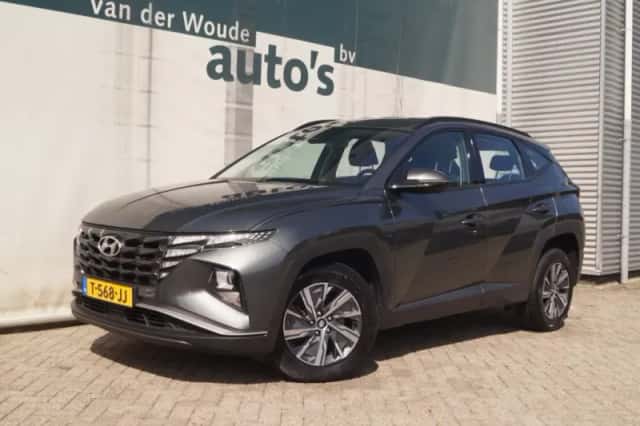 Hyundai Tucson (2023) thumbnail 3