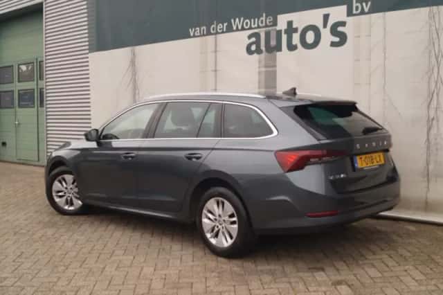 Škoda Octavia (2020) thumbnail 6