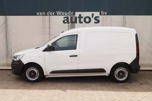 Renault Express (2023) thumbnail 1