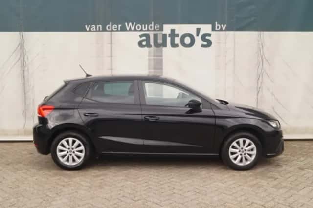 SEAT Ibiza (2022) thumbnail 2