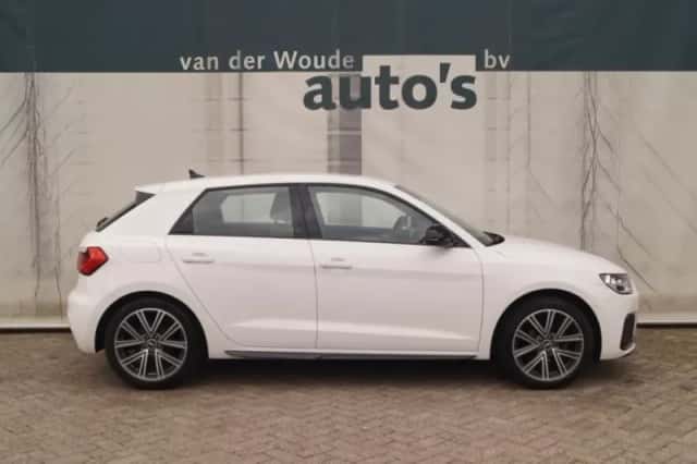 Audi A1 (2021) thumbnail 2