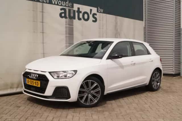 Audi A1 (2021) thumbnail 3