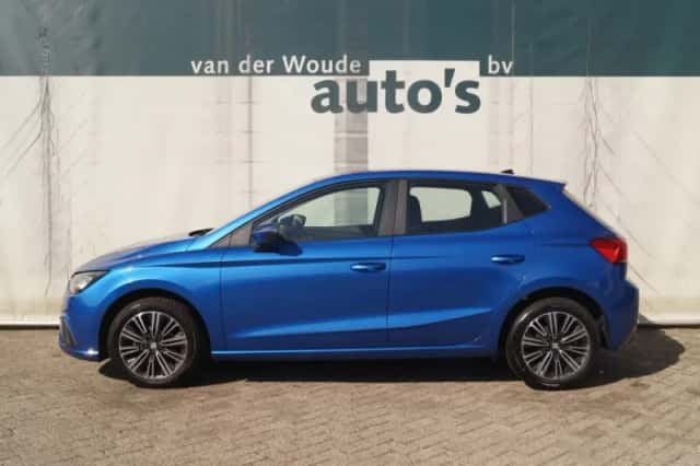 SEAT Ibiza (2022) thumbnail 1