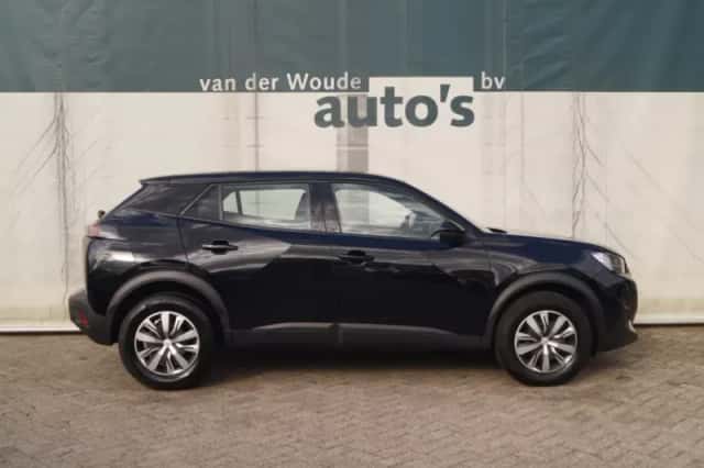 Peugeot 2008 (2022) thumbnail 2
