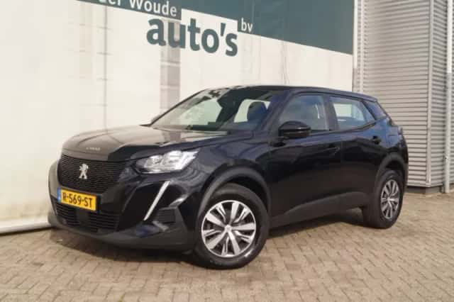 Peugeot 2008 (2022) thumbnail 3