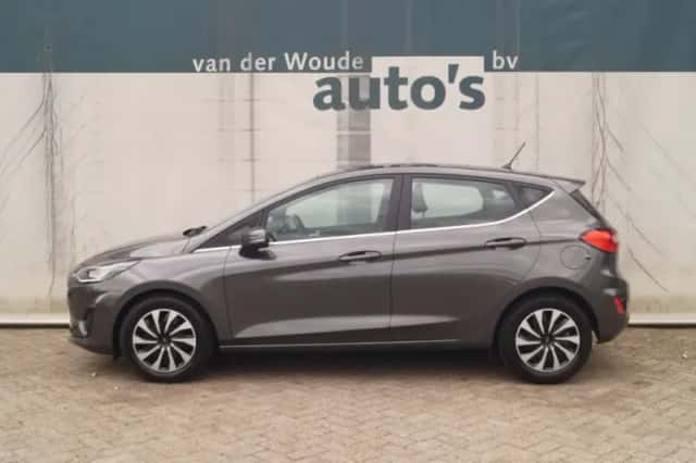 Ford Fiesta (2022) thumbnail 1