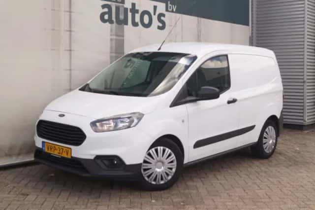 Ford Transit Courier (2022) thumbnail 3