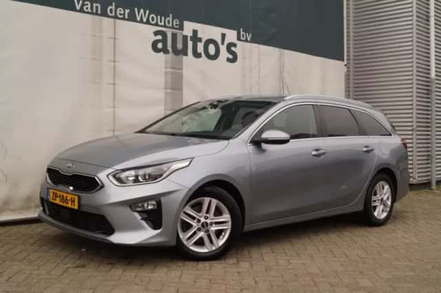 Kia Ceed (2019) thumbnail 2