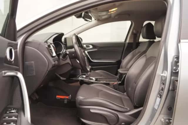 Kia Ceed (2019) thumbnail 6