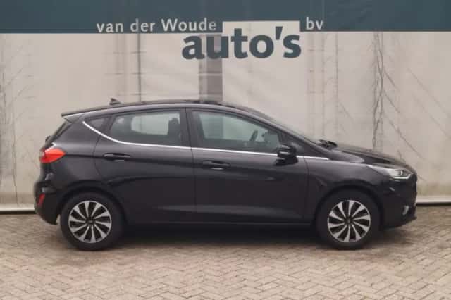 Ford Fiesta (2022) thumbnail 2