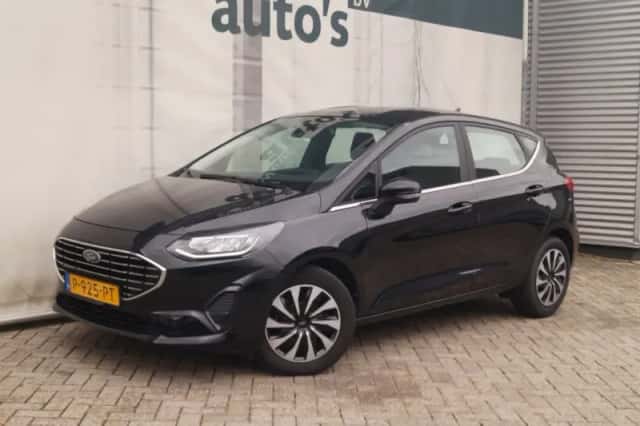Ford Fiesta (2022) thumbnail 3