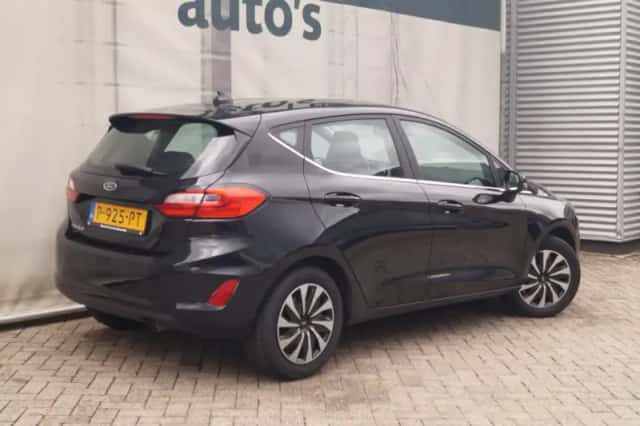 Ford Fiesta (2022) thumbnail 5