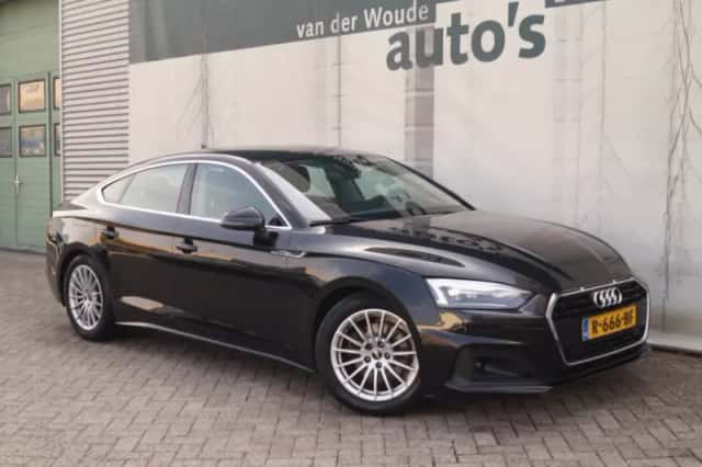 Audi A5 (2022) thumbnail 4