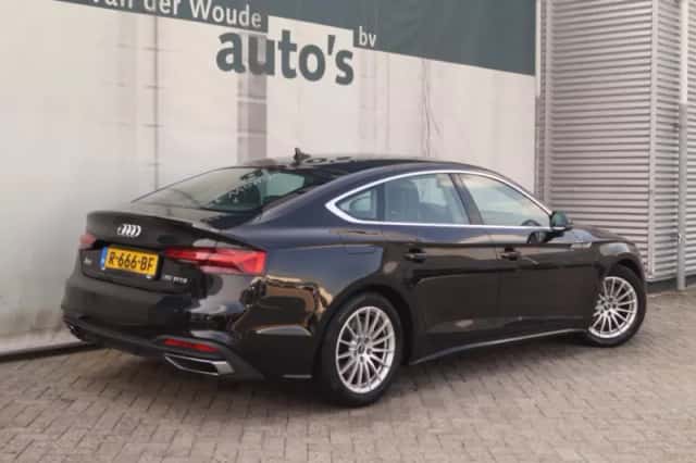 Audi A5 (2022) thumbnail 5
