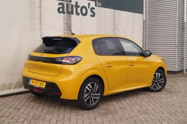Peugeot 208 (2022) thumbnail 5