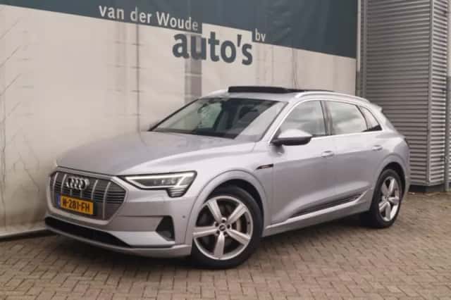 Audi e-tron (2021) thumbnail 4