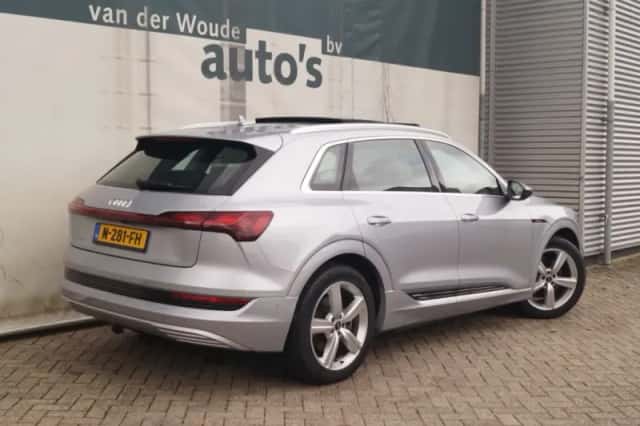 Audi e-tron (2021) thumbnail 6
