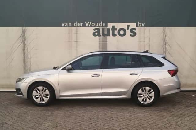 Škoda Octavia (2021) thumbnail 1