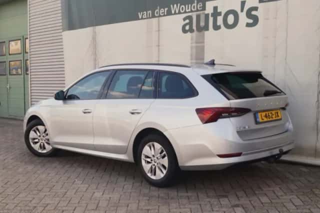 Škoda Octavia (2021) thumbnail 6