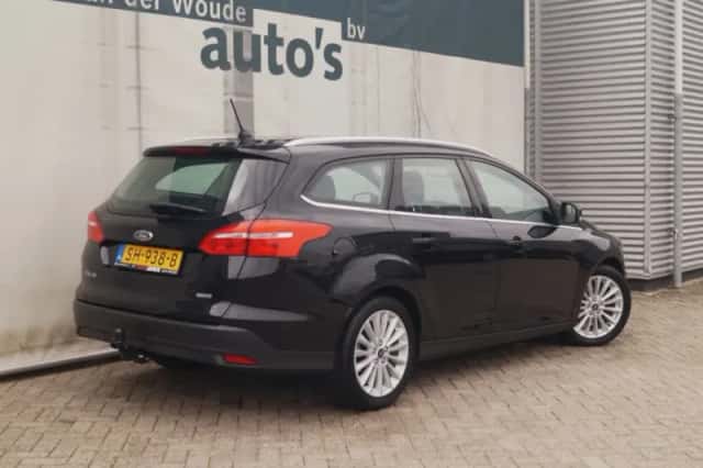 Ford Focus (2018) thumbnail 5