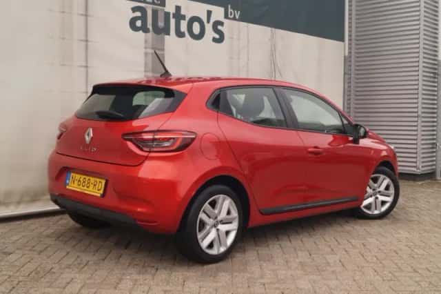 Renault Clio (2021) thumbnail 5